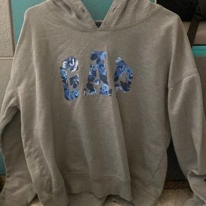 GAP Sweatshirt